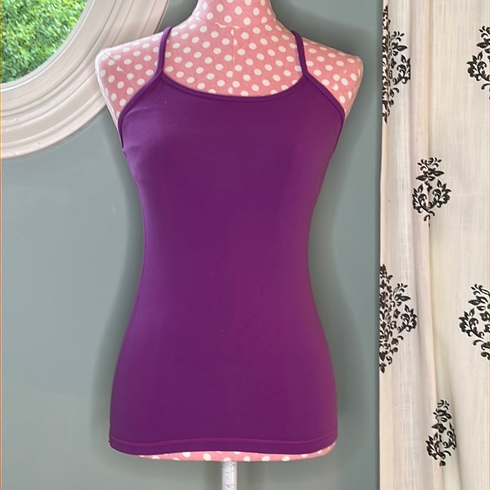 Lululemon Athletica Power Y Top Size 6